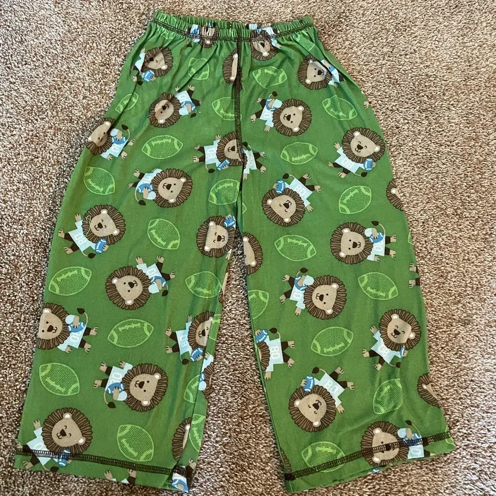 Child of Mine Carter's lion & football pj's 5T